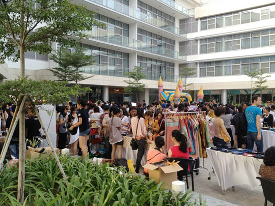 “Chợ trời” độc đáo sát trung tâm Sài Gòn