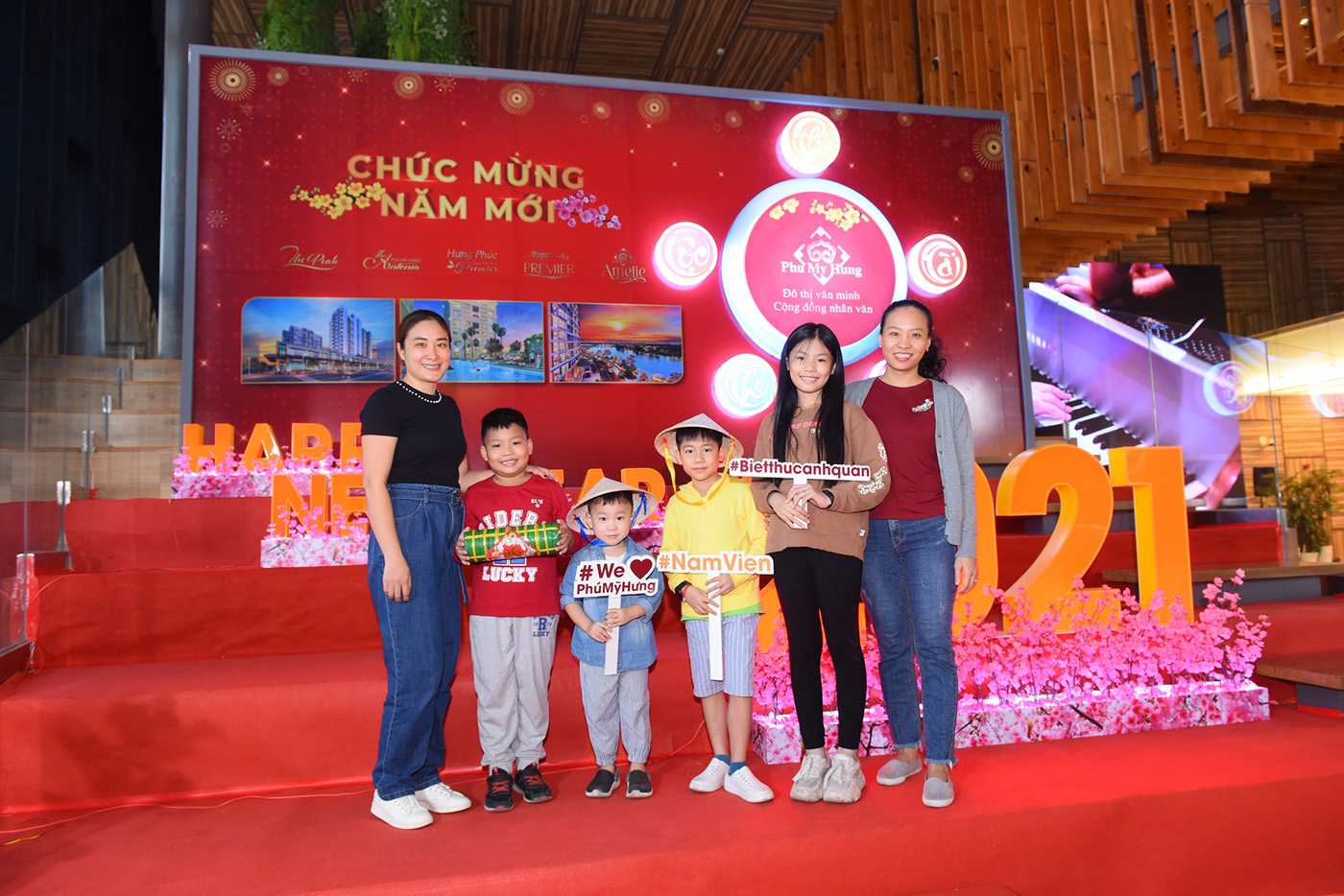 Khởi Xuân Cùng Phú Mỹ Hưng