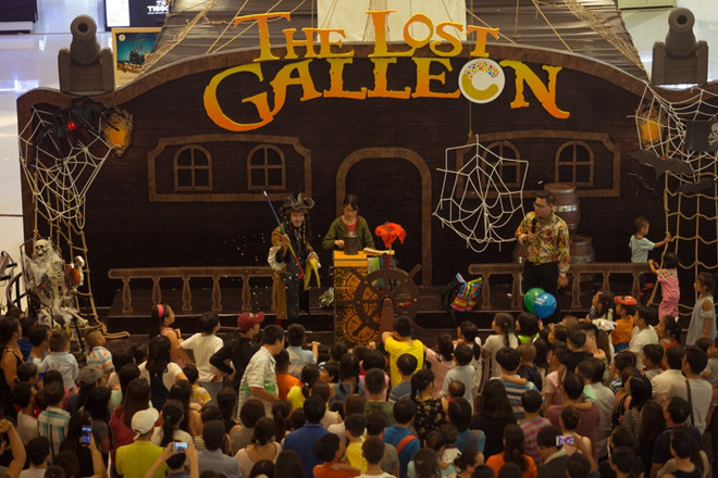 ‘Con tàu ma’ thu hút giới trẻ Sài Gòn mùa Halloween