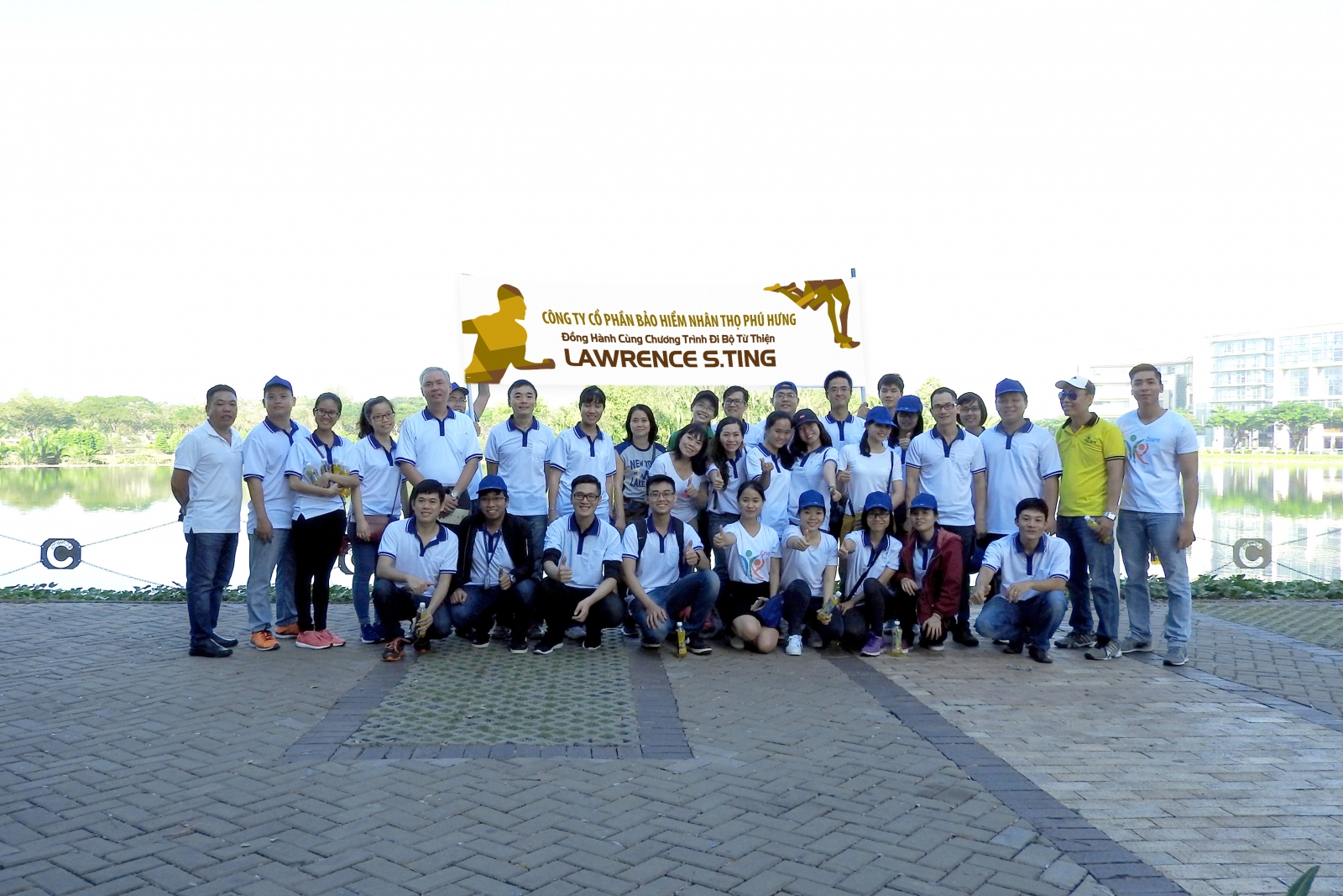 Bảo hiểm nhân thọ Phú Hưng hỗ trợ người nghèo đón Tết