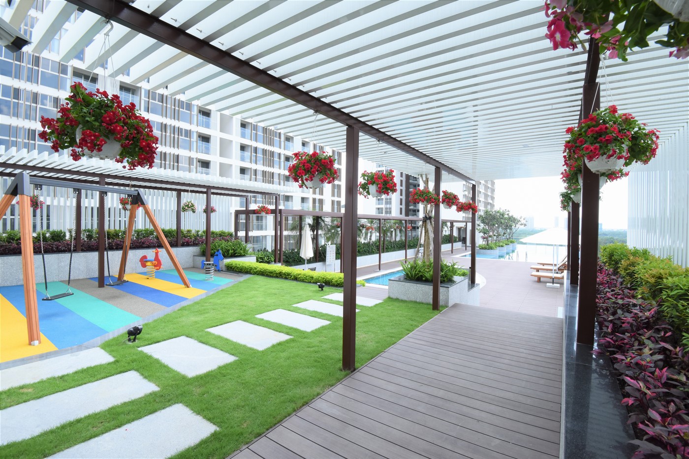 Nghỉ dưỡng tại gia: xu hướng của giới thượng lưu
