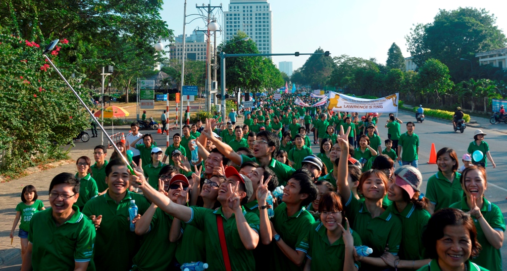Phú Thế Hưng đồng hành cùng chương trình đi bộ từ thiện Lawrence S.ting