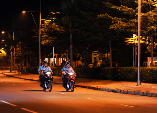 ton-hang-trieu-dola-cho-dich-vu-an-ninh-o-pho-nha-giau-2