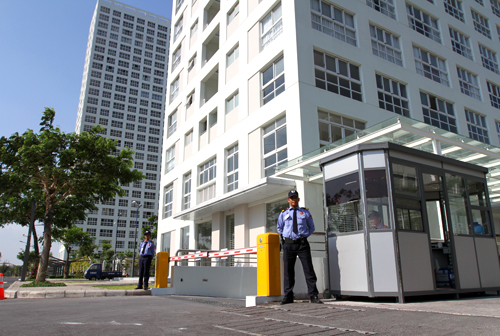 ton-hang-trieu-dola-cho-dich-vu-an-ninh-o-pho-nha-giau-7