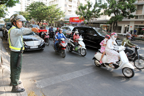 ton-hang-trieu-dola-cho-dich-vu-an-ninh-o-pho-nha-giau-3