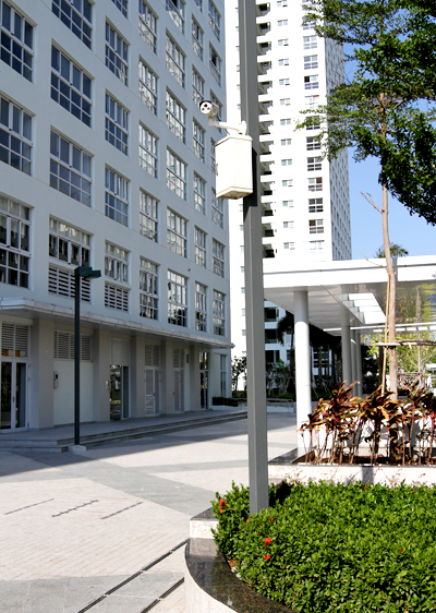 ton-hang-trieu-dola-cho-dich-vu-an-ninh-o-pho-nha-giau-9