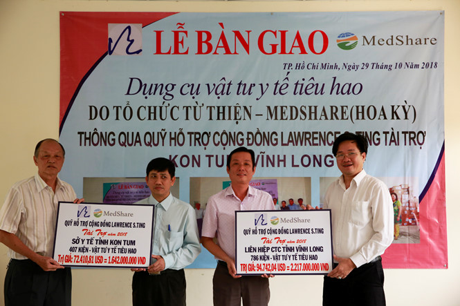 Quỹ Lawrence S.Ting giao 3,79 tỉ đồng dụng cụ vật tư y tế tiêu hao