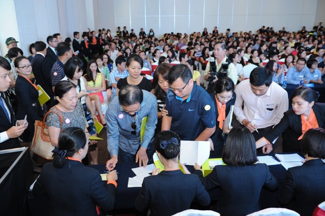 Chủ đầu tư phải tung thêm “hàng” vì “cầu” quá lớn