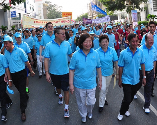 10 Mùa Xuân Nhân Ái