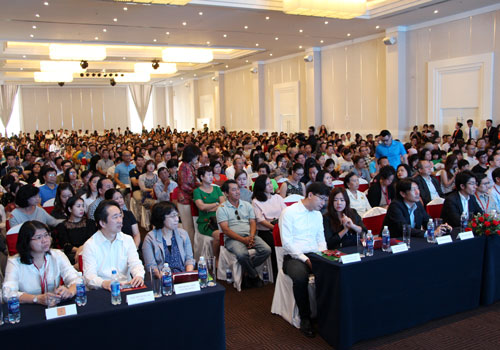 Hơn 800 người dự mở bán căn hộ Phú Mỹ Hưng liên doanh với Nhật