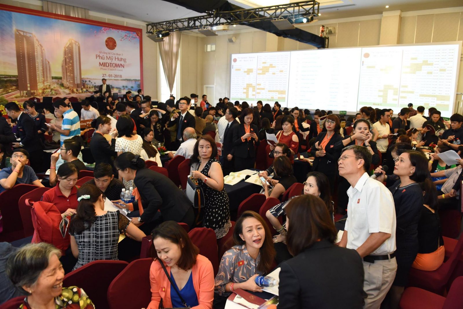 Phú Mỹ Hưng lập hat-trick với 3 lần liên tiếp ‘cháy hàng’ căn hộ Midtown