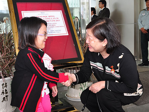 Ươm mầm và phát triển tài năng Việt