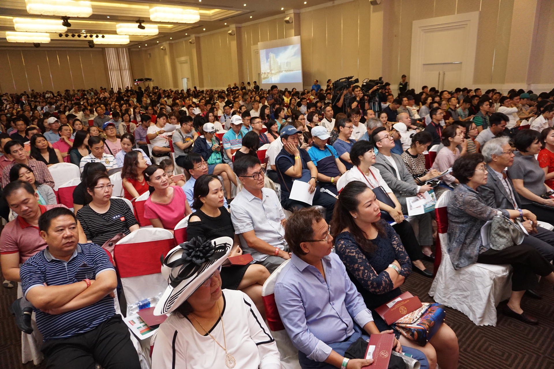 Căn hộ Phú Mỹ Hưng Midtown bốn lần ‘cháy hàng’